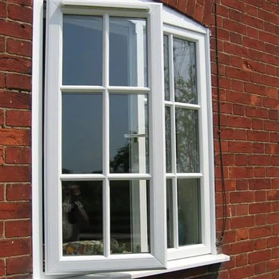 Krídlové plastové okná s mriežkou